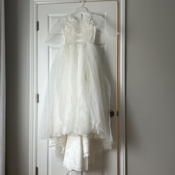 Brand New- Pearled skirt flower girl dress with bow and train. - Picture 1 of 8